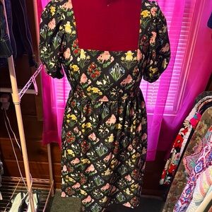 SUNDAY UP NWOT BLACK PUFF SLEEVES FLORAL DRESS SMALL